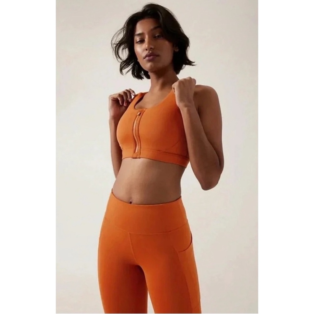 Athleta Ultimate Zip Front Sports Bra